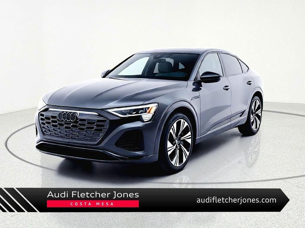 2024 AUDI Q8