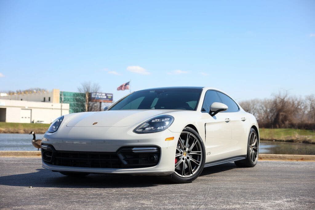 2020 PORSCHE Panamera