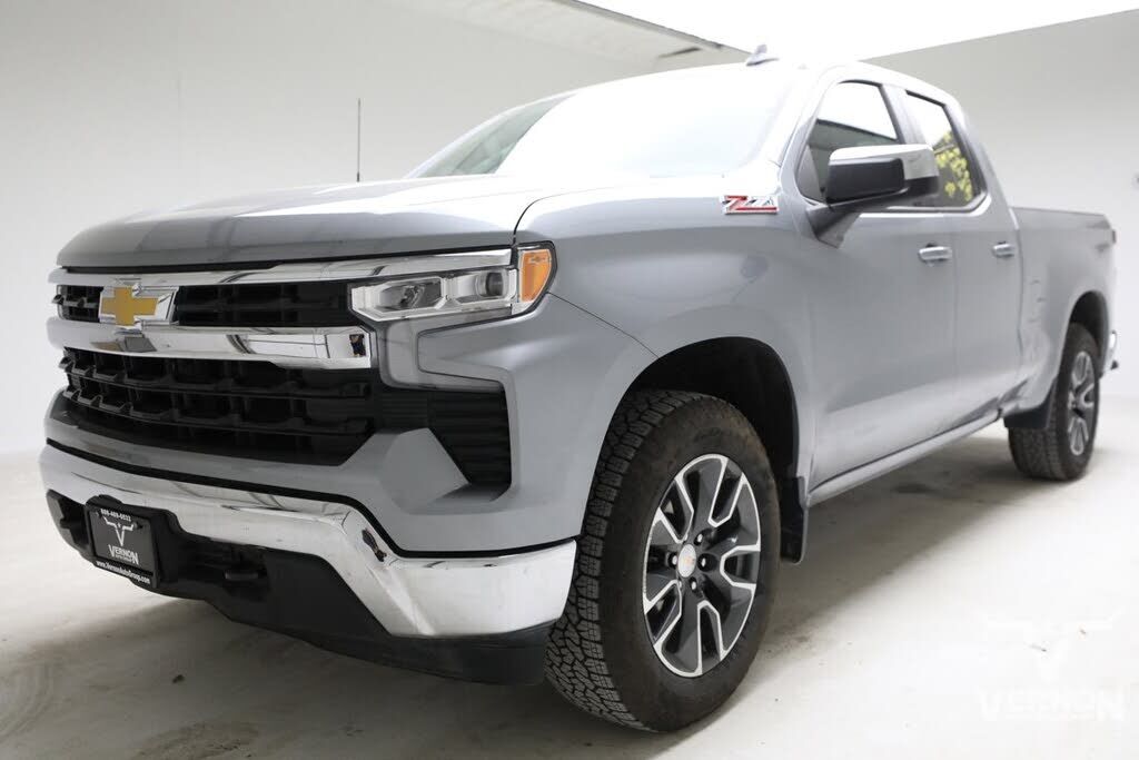 2024 CHEVROLET Silverado