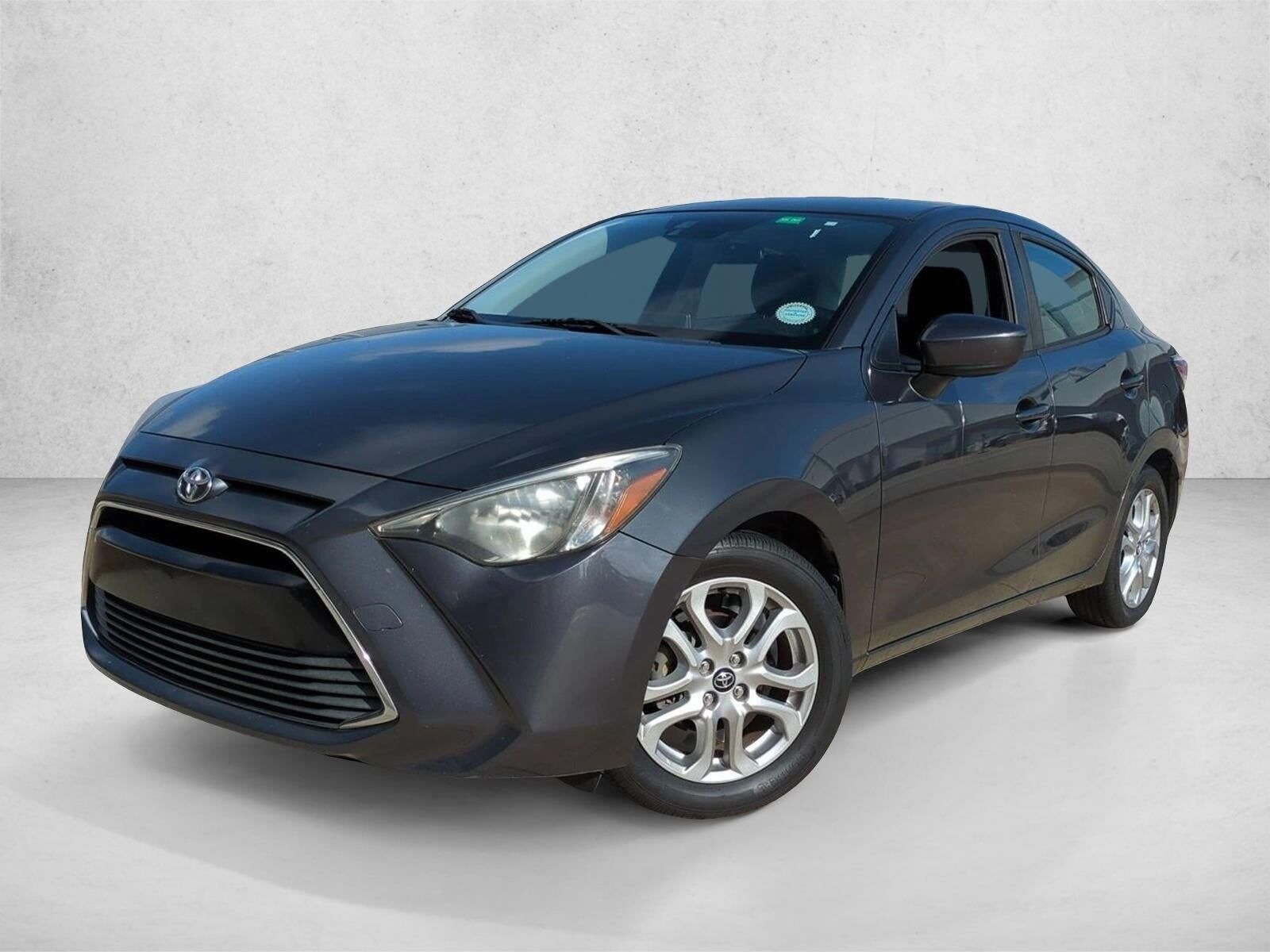 2017 TOYOTA Yaris