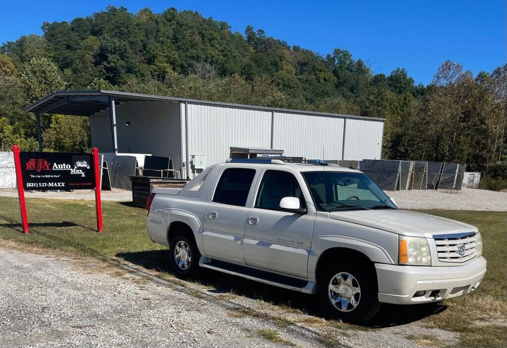 2003 CADILLAC Escalade