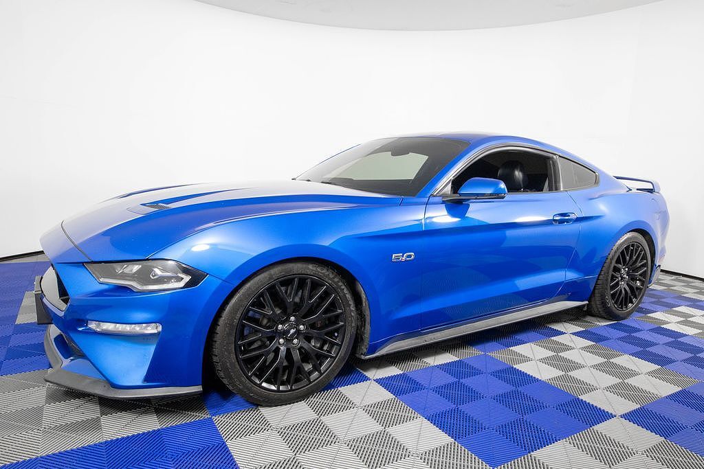 2020 FORD Mustang