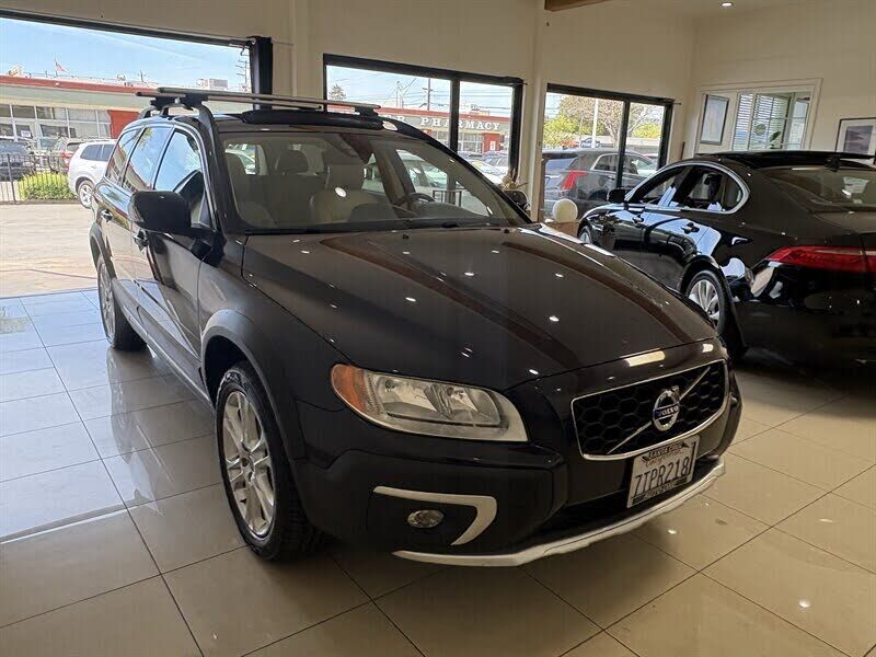 2016 VOLVO XC70