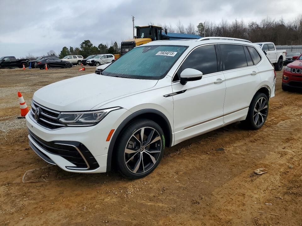 2022 VOLKSWAGEN Tiguan