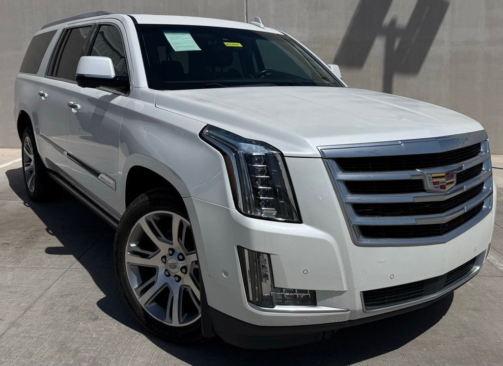 2017 CADILLAC Escalade ESV