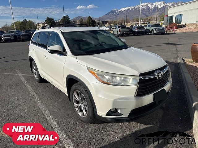 2016 TOYOTA Highlander