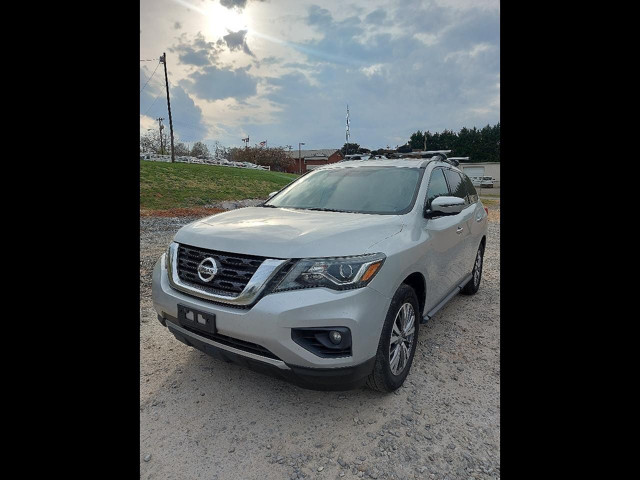 2020 NISSAN Pathfinder