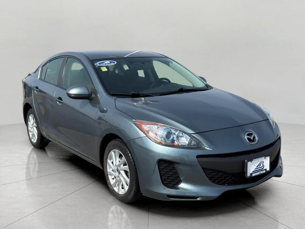 2013 MAZDA Mazda3