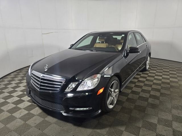 2013 MERCEDES-BENZ E-Class