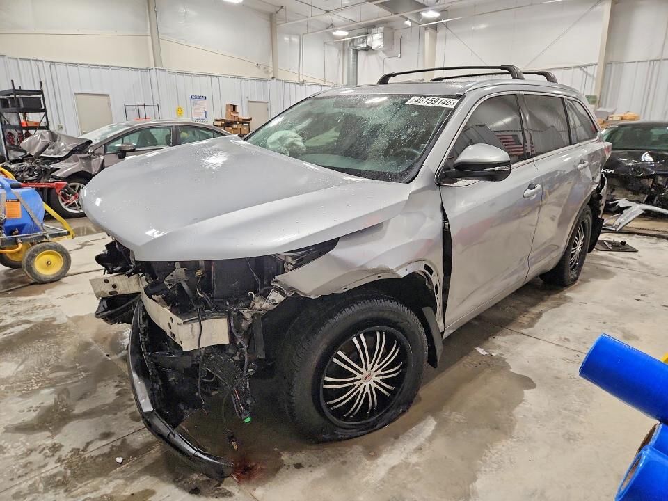 2015 TOYOTA Highlander