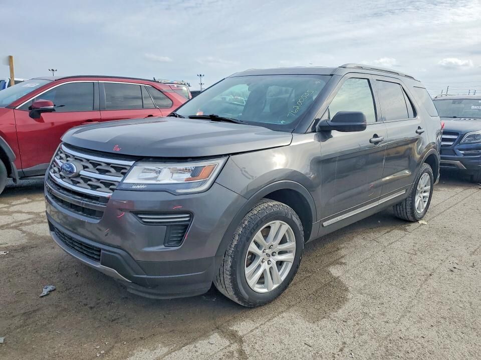 2018 FORD Explorer