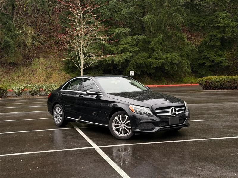 2015 MERCEDES-BENZ C-Class