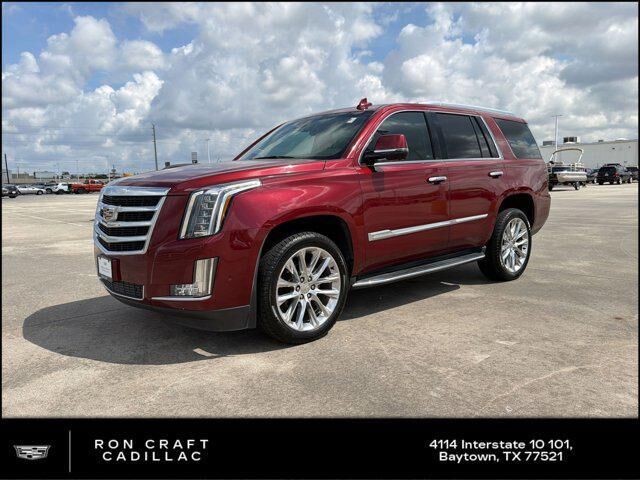 2017 CADILLAC Escalade