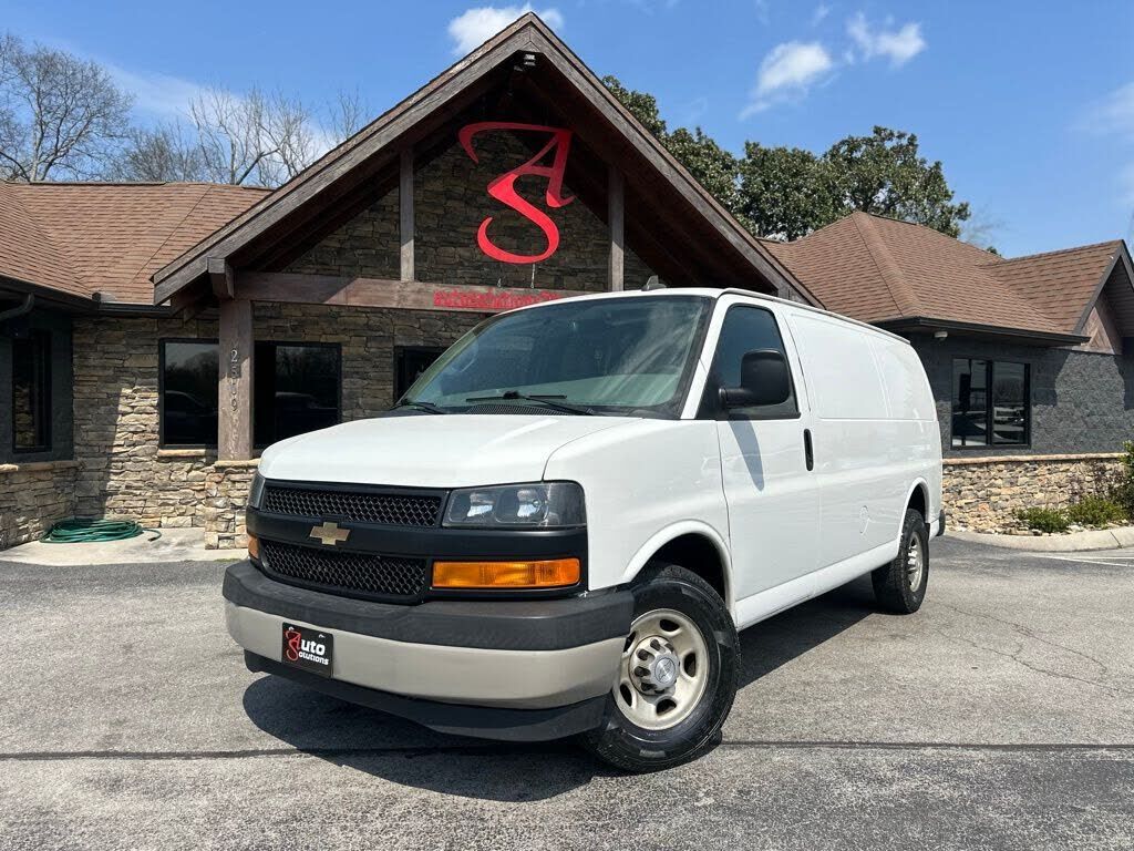 2018 CHEVROLET Express