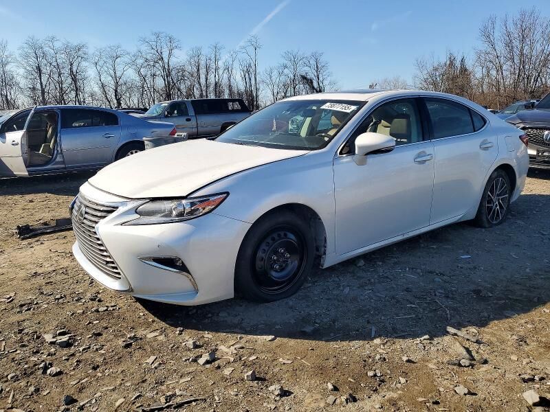 2018 LEXUS ES