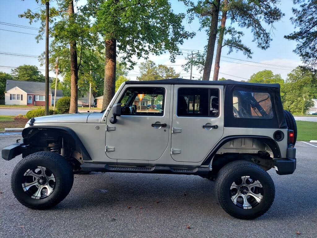 2011 JEEP Wrangler