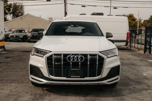 2023 Audi SQ7