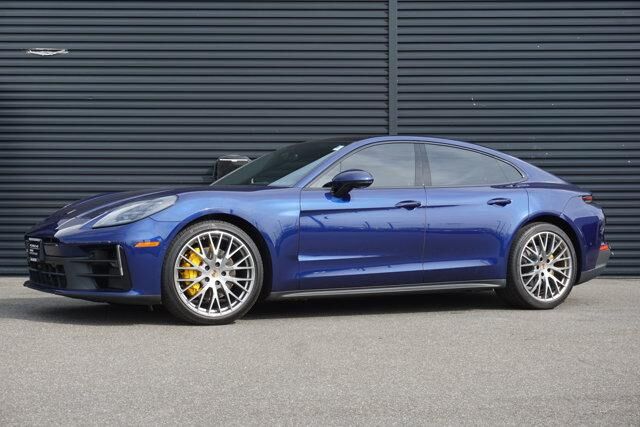 2024 PORSCHE Panamera