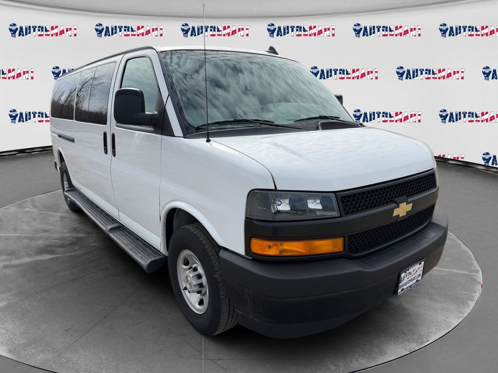 2023 CHEVROLET Express