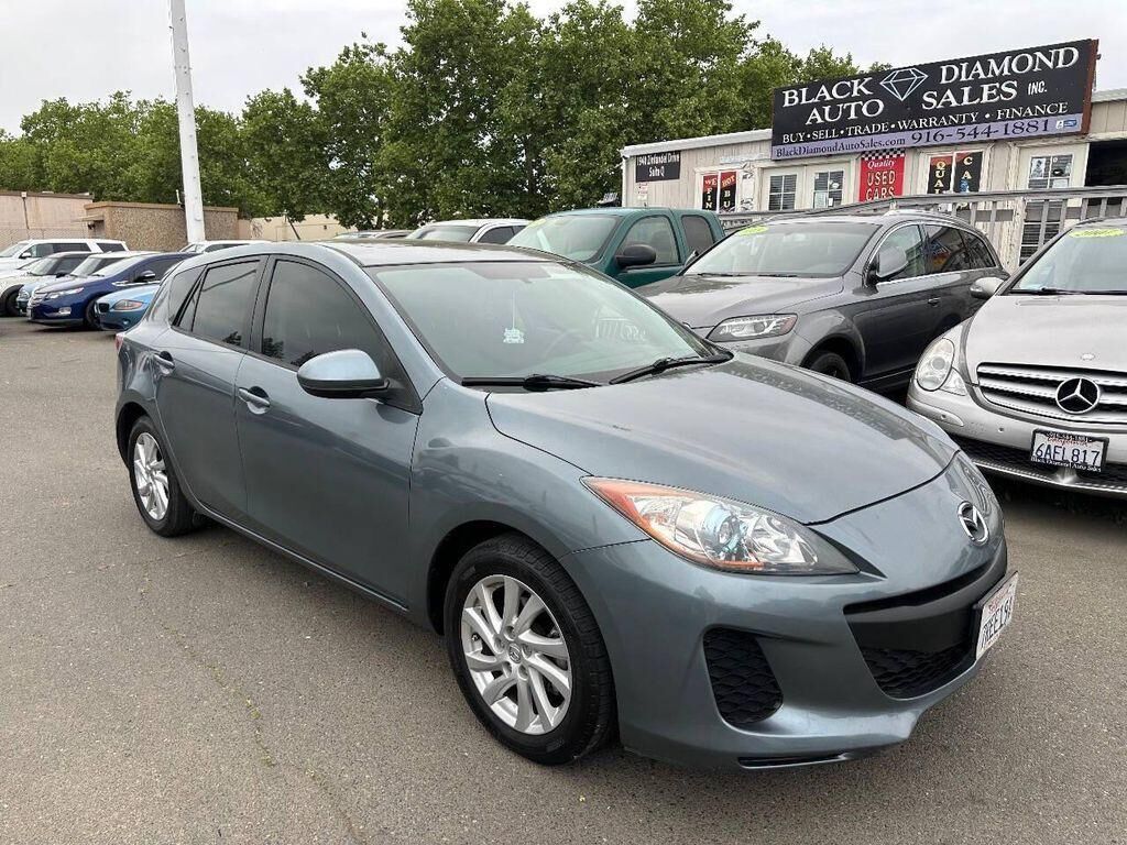 2012 MAZDA Mazda3