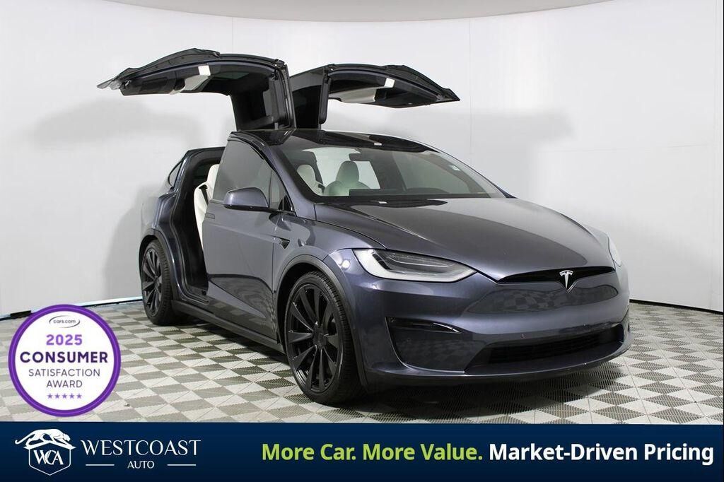 2023 TESLA Model X