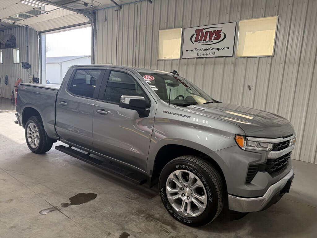 2025 CHEVROLET Silverado