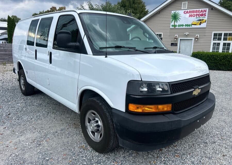 2021 CHEVROLET Express