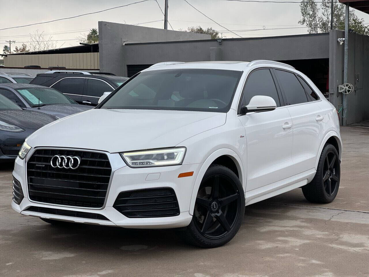 2016 AUDI Q3