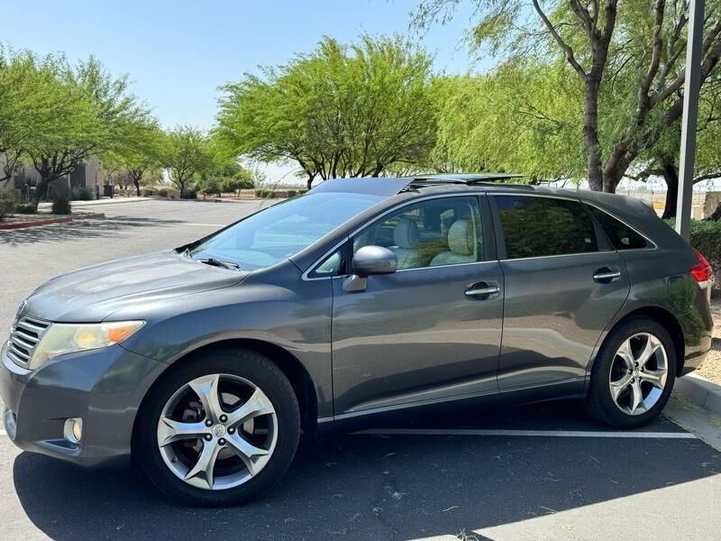 2010 TOYOTA Venza