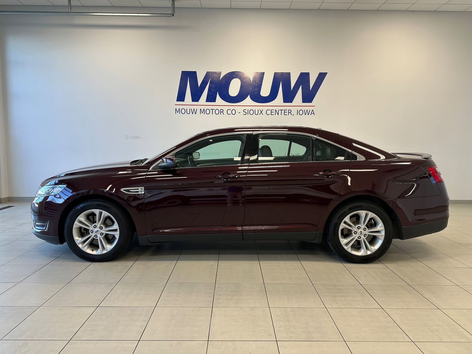2018 FORD Taurus