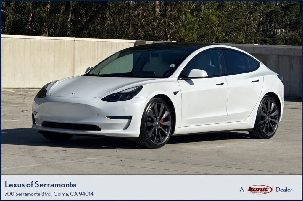 2023 TESLA Model 3
