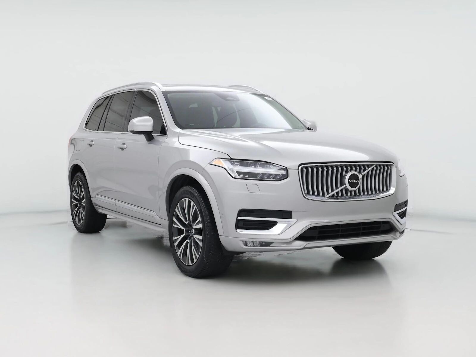 2023 VOLVO XC90