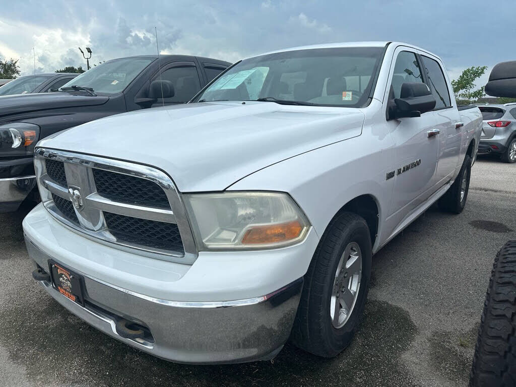 2011 DODGE Ram