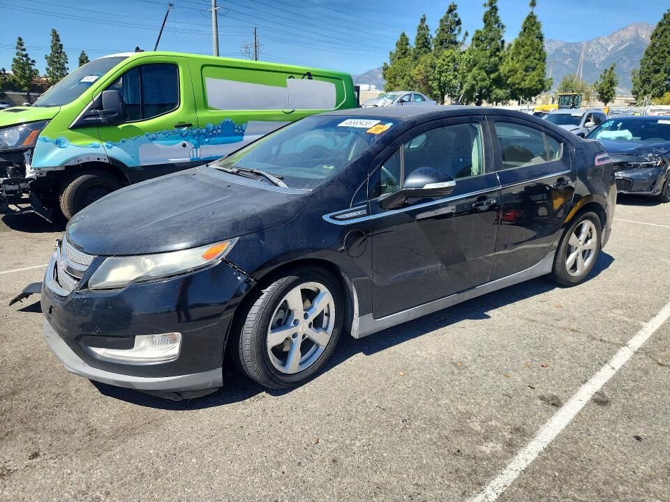 2013 CHEVROLET Volt