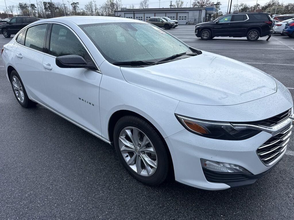 2023 CHEVROLET Malibu