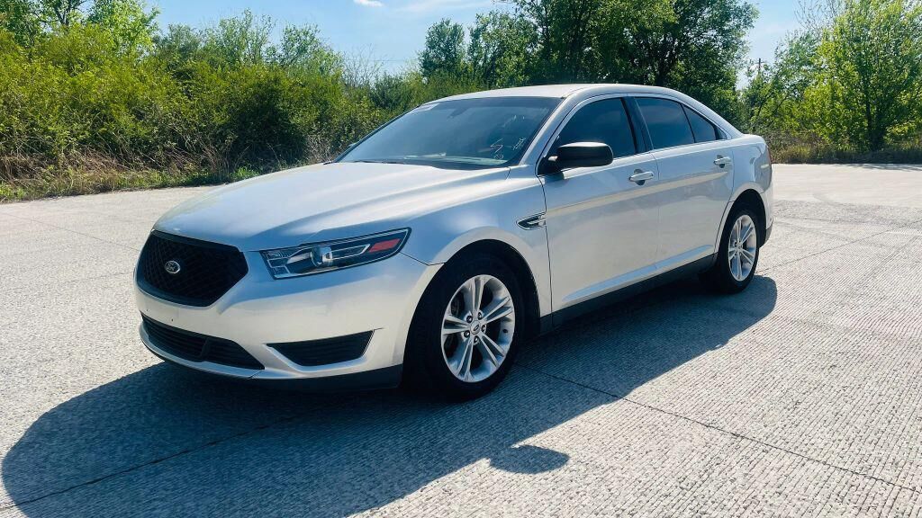 2018 FORD Taurus