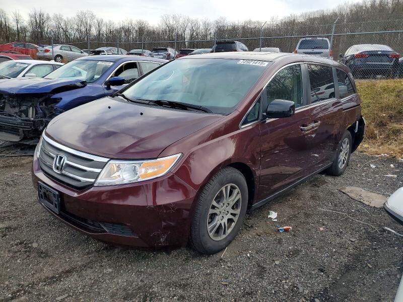 2013 HONDA Odyssey