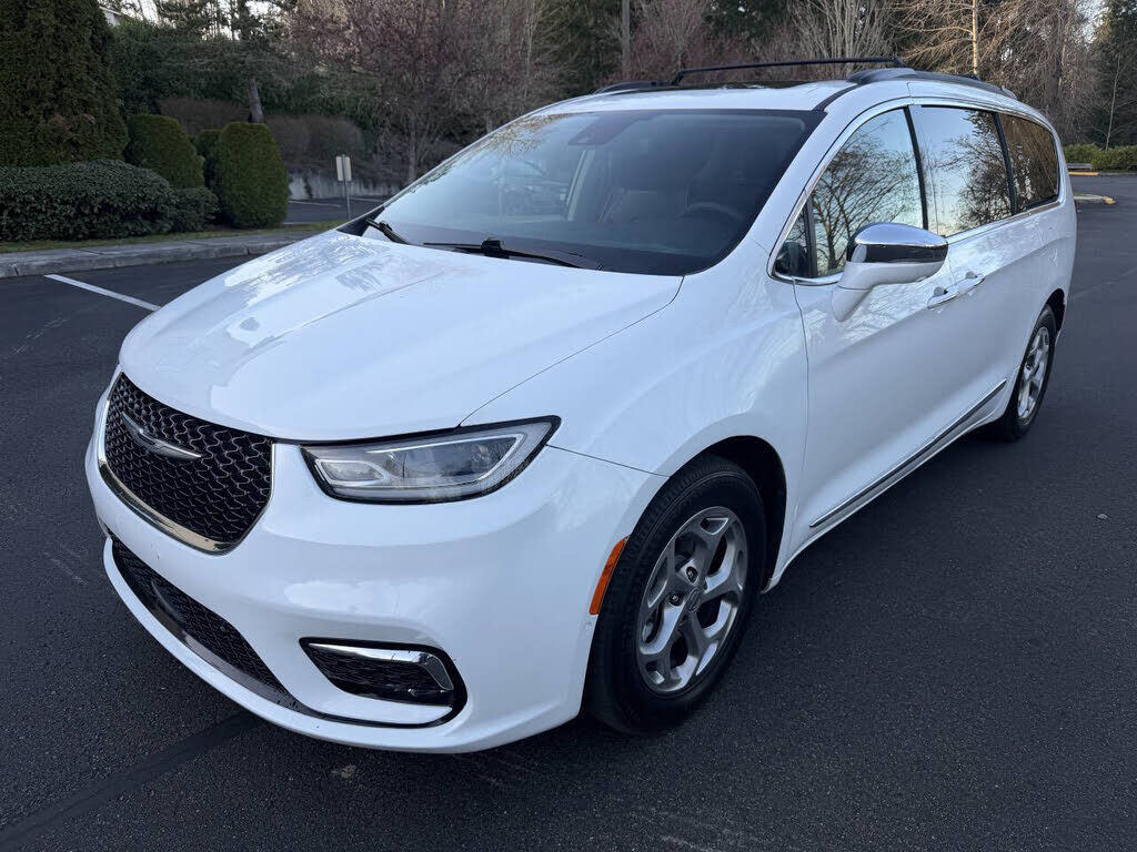 2022 CHRYSLER Pacifica