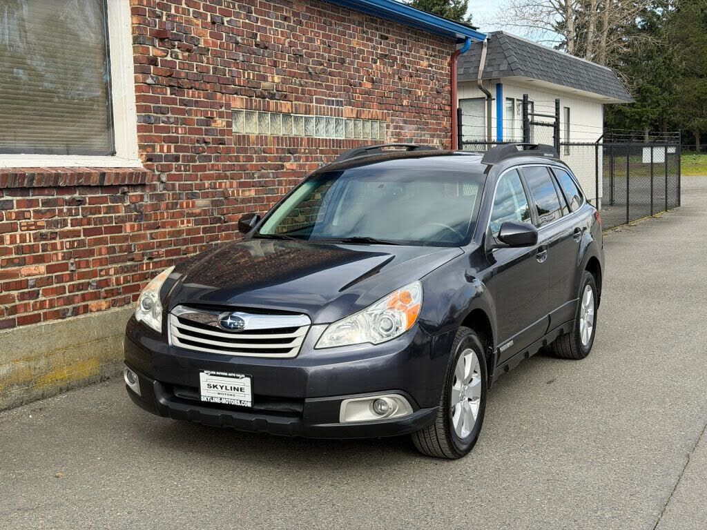 2011 SUBARU Outback