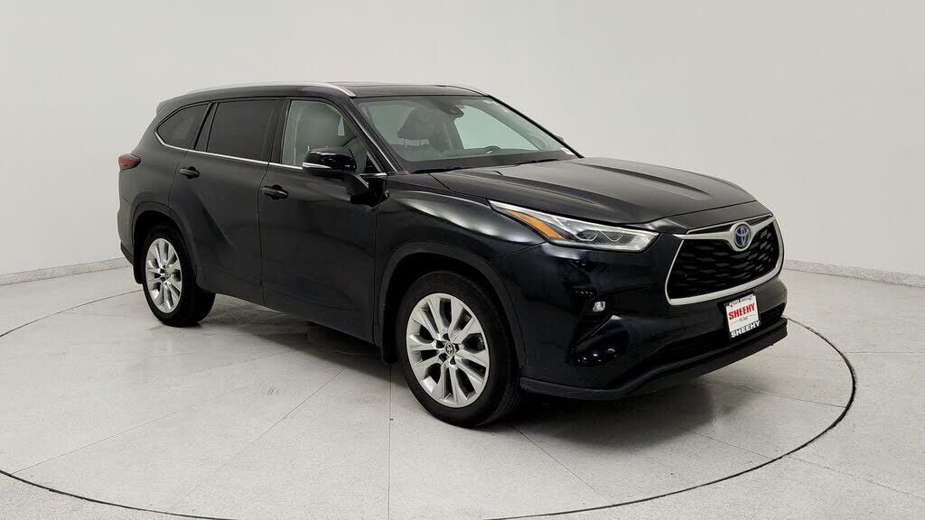 2024 TOYOTA Highlander