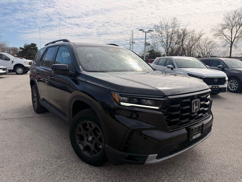 2025 HONDA Pilot