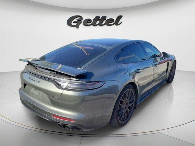 2022 PORSCHE Panamera