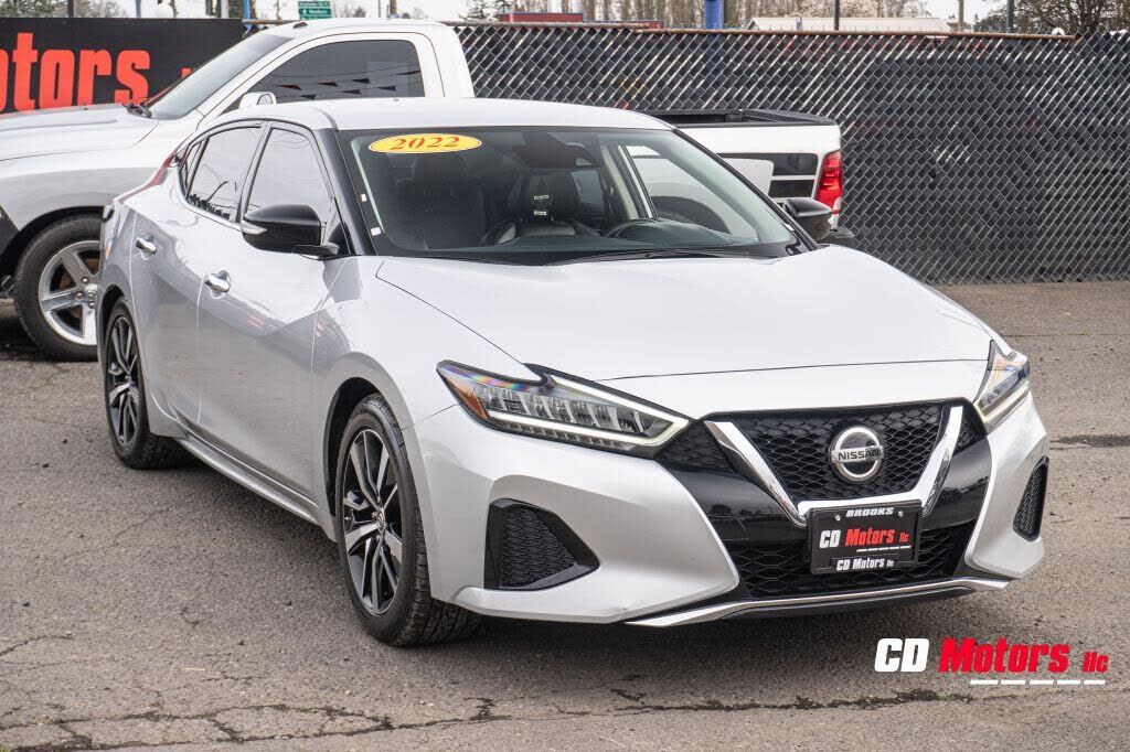 2022 NISSAN Maxima