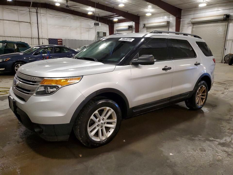 2015 FORD Explorer