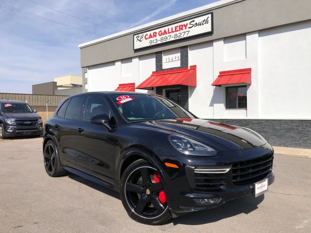 2016 PORSCHE Cayenne