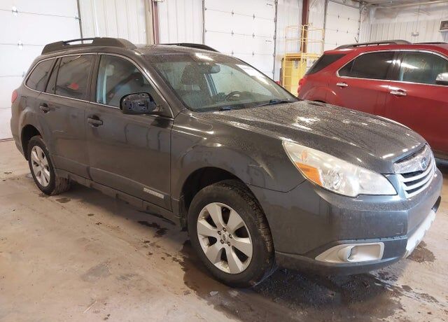 2012 SUBARU Outback