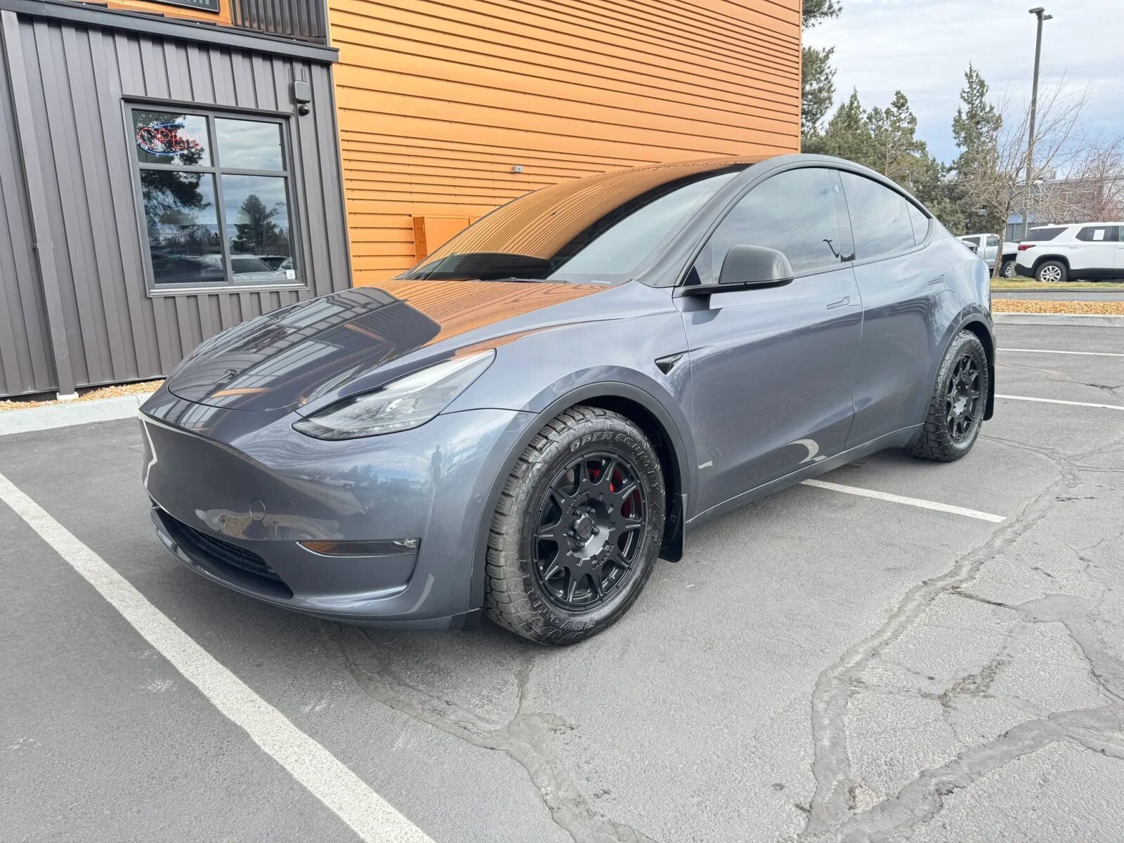 2022 TESLA Model Y