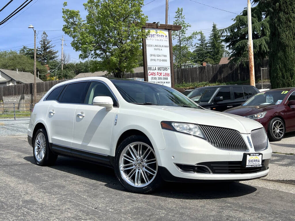 2013 LINCOLN MKT