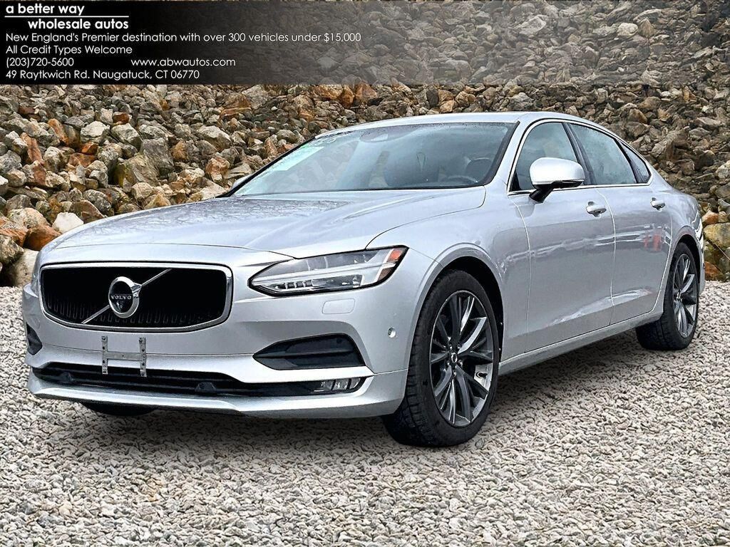 2018 VOLVO S90
