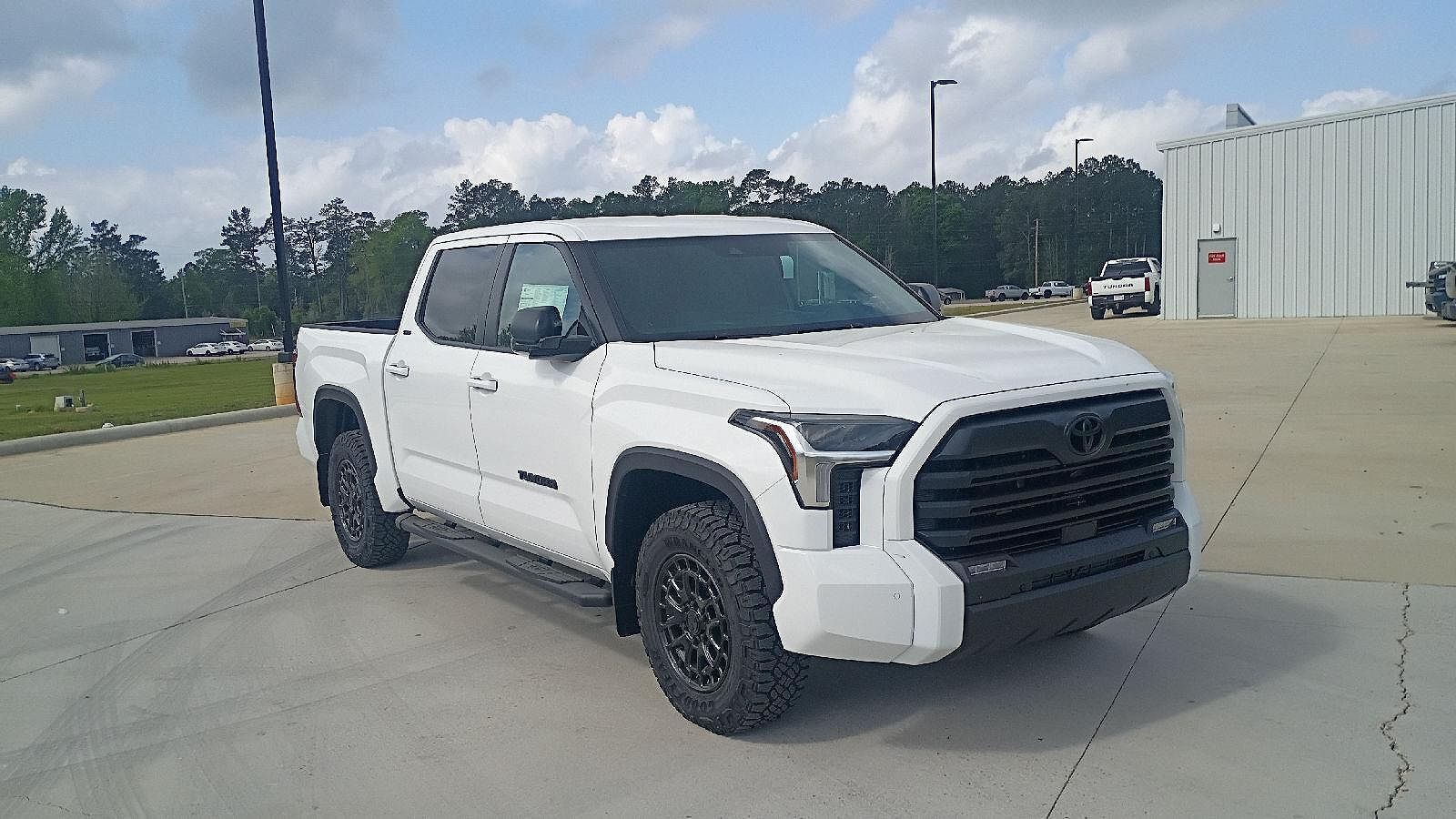 2026 TOYOTA Tundra